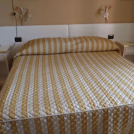 Antica Luigina 3*